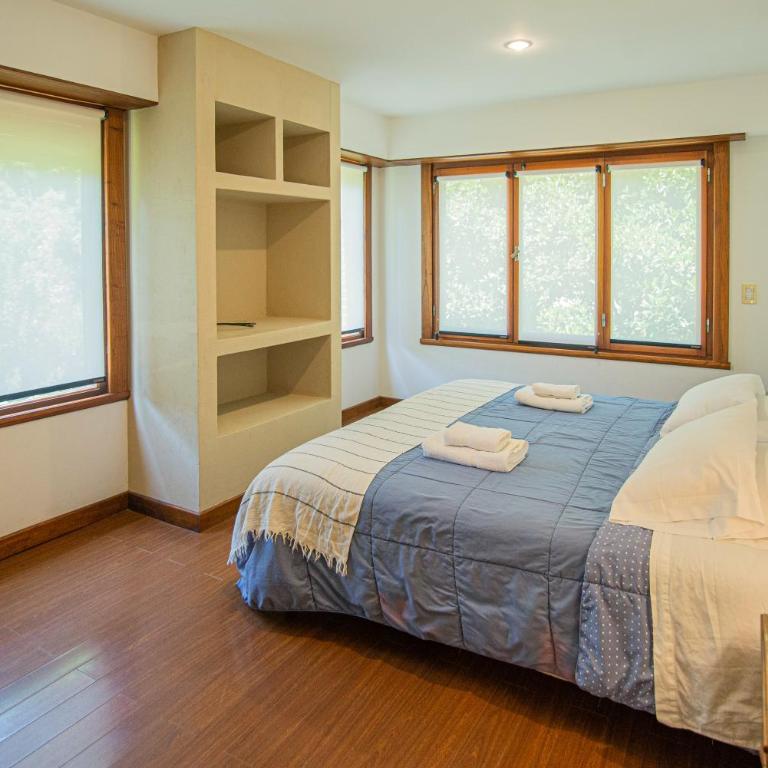 Amplia Casa Boutique en un Bosque cerca del Mar - Four-Bedroom House - 44