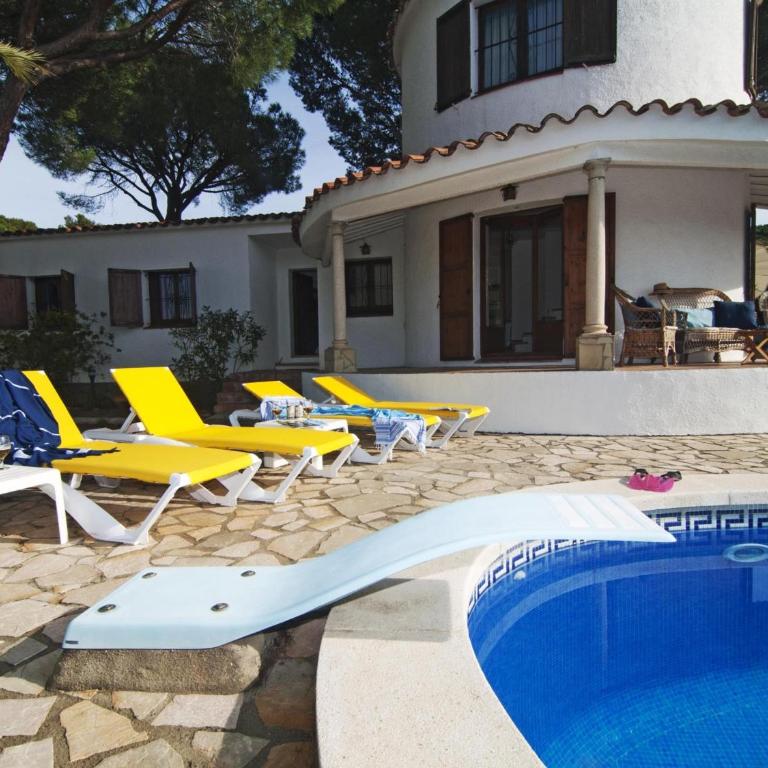 Villa Divina con gran piscina privada en L'Escala - HISP-7-92 - Villa - 7