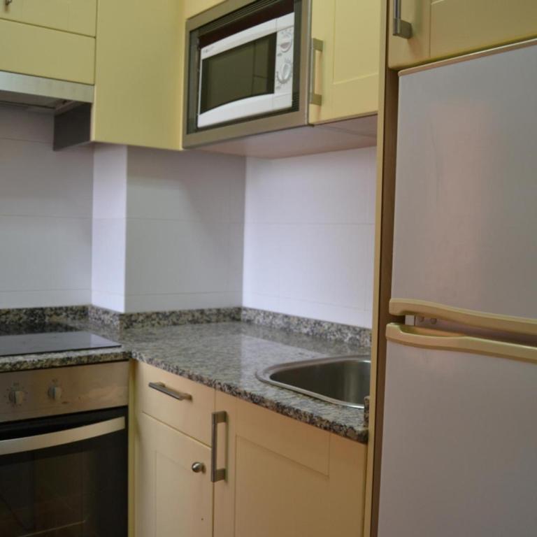 Apartamento en primera línea de playa en Denia con Wi-Fi, jardín y piscina - ES-373-34 - Apartamento - 20