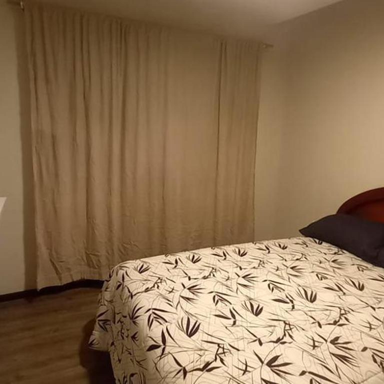 Hermosa Casa con piscina para grupo de 12 personas en Gualaceo - Three-Bedroom House - 14