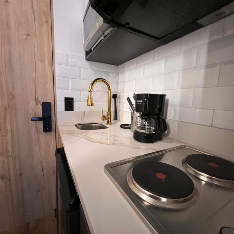 Elegant 1-Bedroom Apartment with Coworking Space - Apartamento de 2 dormitorios - 31