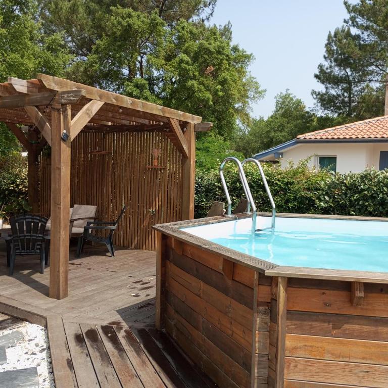 Villa Landaise, 10 minutes des plages - Villa avec Piscine Privée - 40