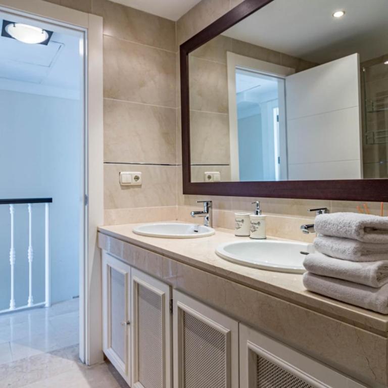 AP103- Aloha Pueblo Marbella by Roomservices - Apartamento - 53