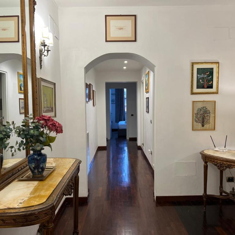 Stunning Center Rome Apartment - Appartamento con 2 Camere da Letto - 22