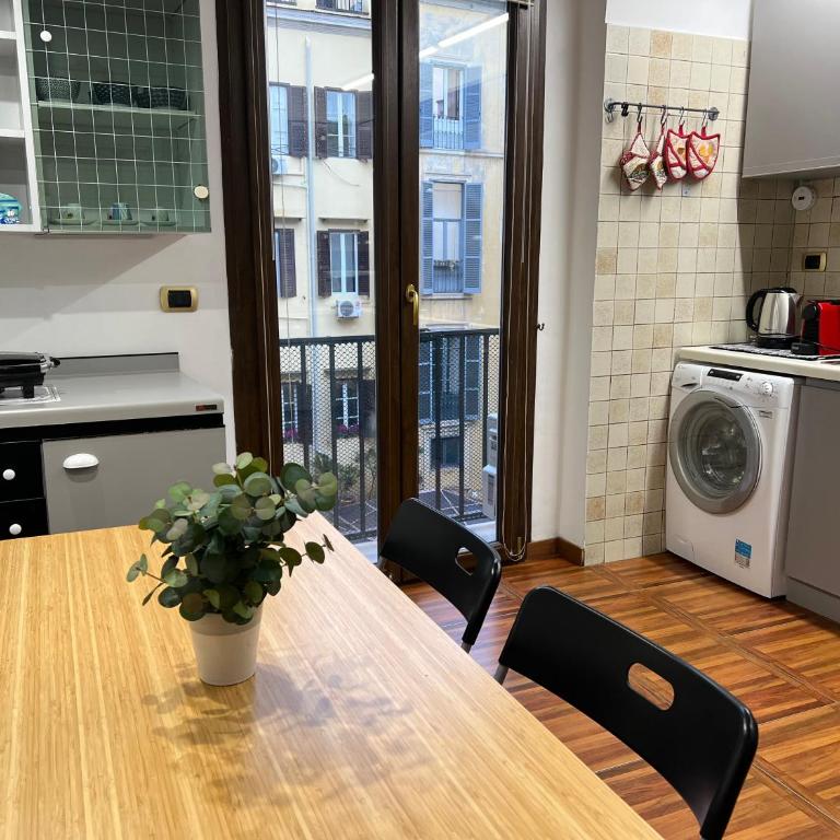 Stunning Center Rome Apartment - Appartamento con 2 Camere da Letto - 24