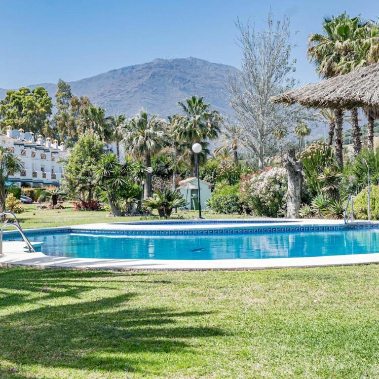 PG9 - Andalucian 3-story townhouse near Estepona - Apartamento - 40