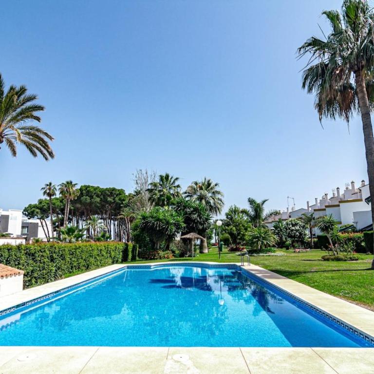 PG9 - Andalucian 3-story townhouse near Estepona - Apartamento - 44