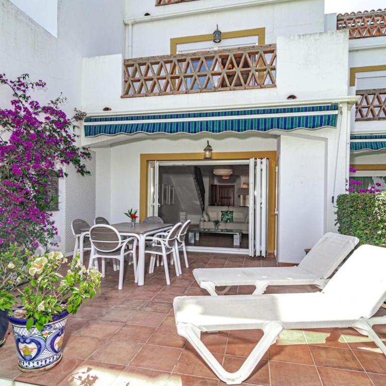 PG9 - Andalucian 3-story townhouse near Estepona - Apartamento - 45