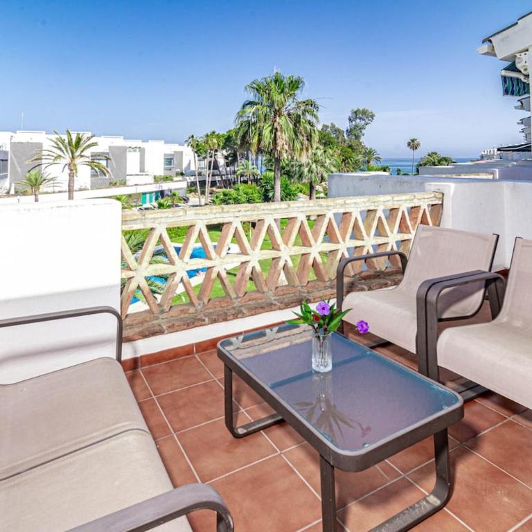 PG9 - Andalucian 3-story townhouse near Estepona - Apartamento - 50