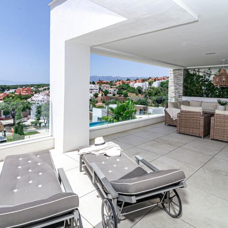 CAH - Large terrace indoor pool and gym - Apartamento - 43