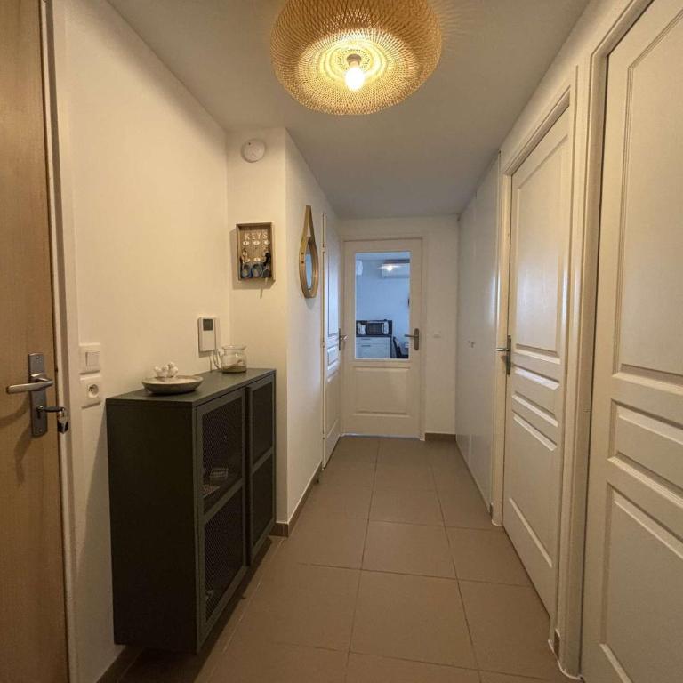 CA110-039 APPARTEMENT 3 PIÈCES - 4 personnes CAVALAIRE SUR MER - Two-Bedroom Apartment - 15