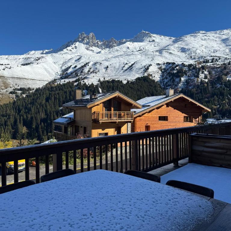 Magnifique 4 pièces de luxe pour 6 personnes - vue exceptionnelle - idéal pour une famille ou des amis - proche des pistes - Méribel Mottaret - Apartment mit 3 Schlafzimmern und Bergblick - 7