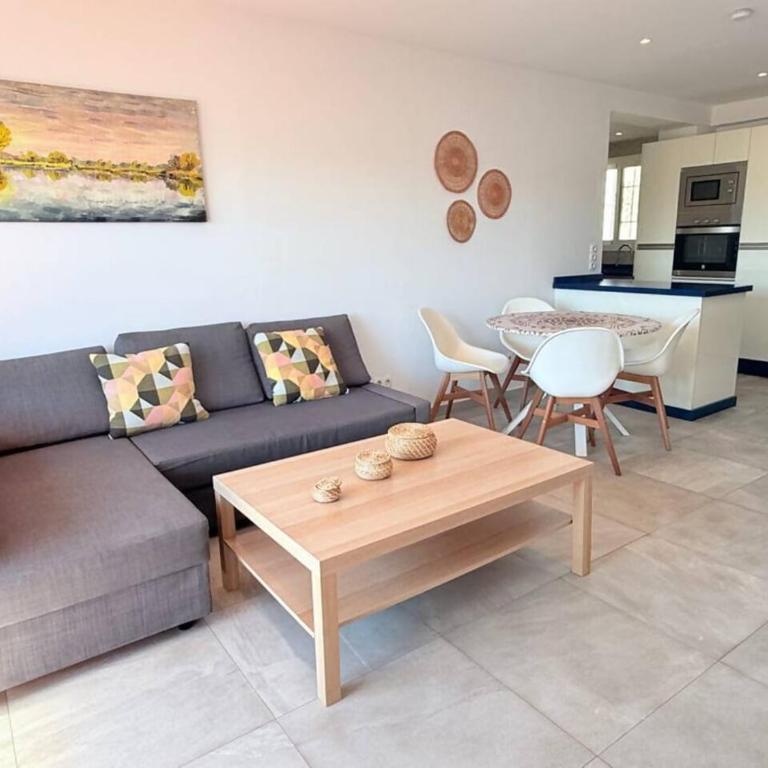 Modern 2BD Beach Apt in Los Boliches - Apartamento de 2 dormitorios - 31