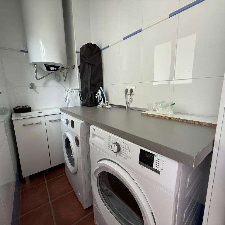 Estepona Old Town! 3bed house 5min Walk to Beach - Casa de 3 dormitorios - 31