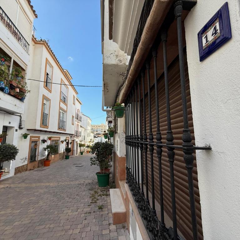 Estepona Old Town! 3bed house 5min Walk to Beach - Casa de 3 dormitorios - 34