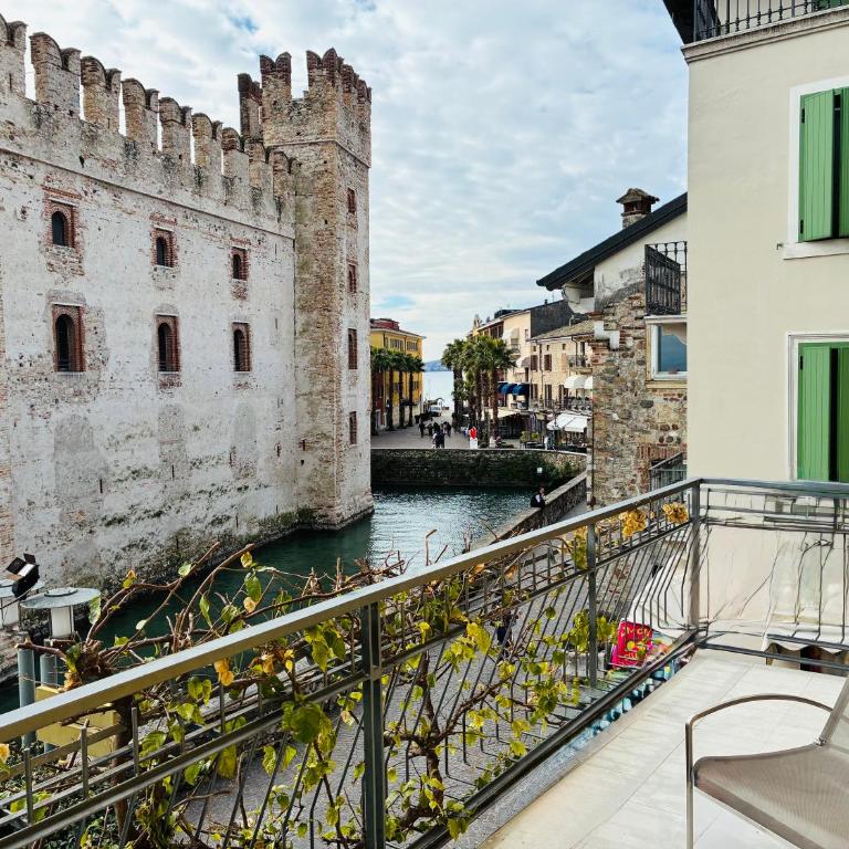 Syrmioncello - Castle Lounge - Apartment with Sauna and Spa - 1