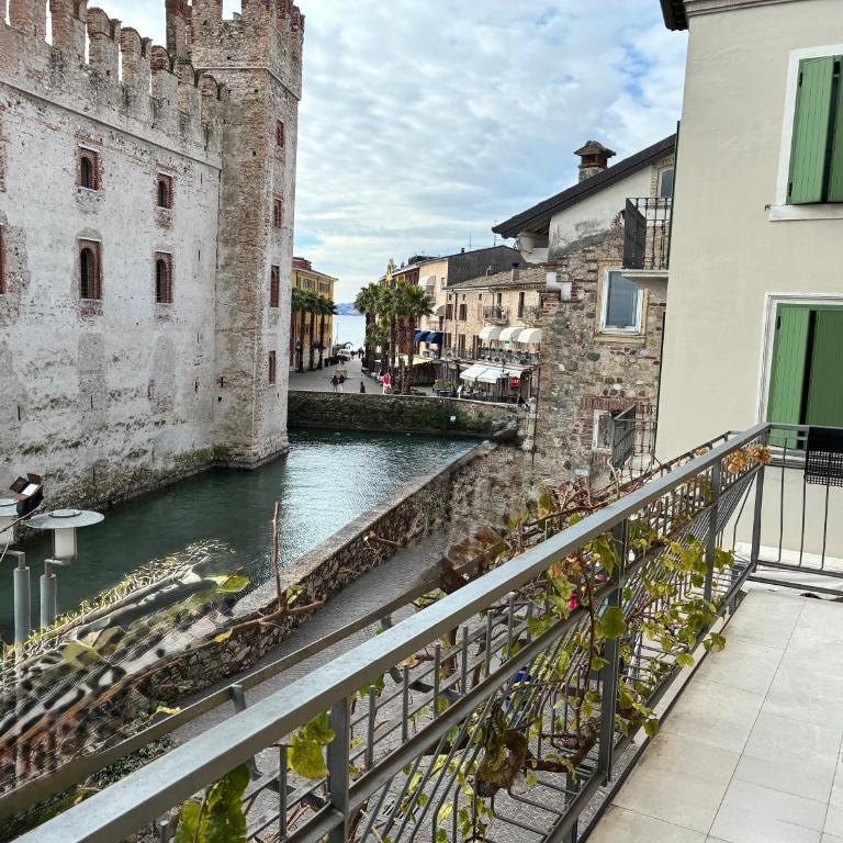 Syrmioncello - Castle Lounge - Apartment with Sauna and Spa - 32