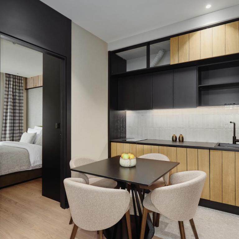 Wulfenia Hotel & Spa - Apartman s 1 Spavaćom Sobom i Balkonom - 9