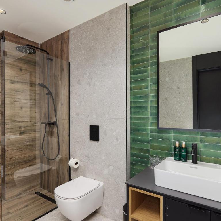 Wulfenia Hotel & Spa - Apartman sa 2 Spavaće Sobe i Balkonom - 5