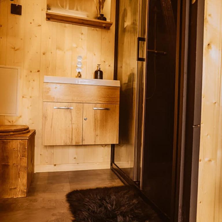Lodge Grand Confort - Salle de bain italienne - Au coeur du Vignoble à 10 min de la Mer - Ferienhaus - 10