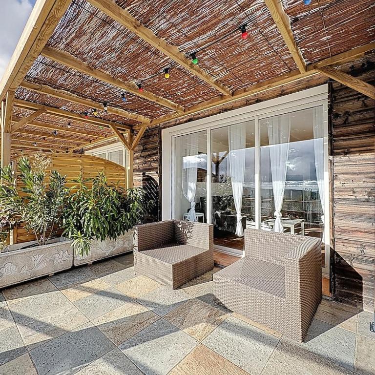 Piscine & vue imprenable - Grande maison de charme - Villa 3 Chambres - 45