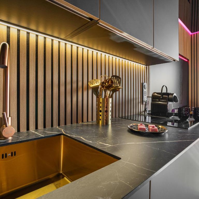 Luxury of Love - Suite d'exception - Vue mer - Balnéo XXL - Village Naturiste - One-Bedroom Apartment - 14