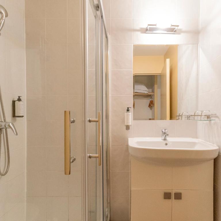 Hotel Gambetta - Chambre Double – Vue sur Ville - 4