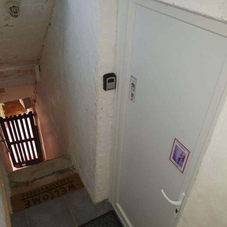 Charmant studio avec coin nuit - vieille ville CLIMATISE - Appartement 1 Chambre - 7