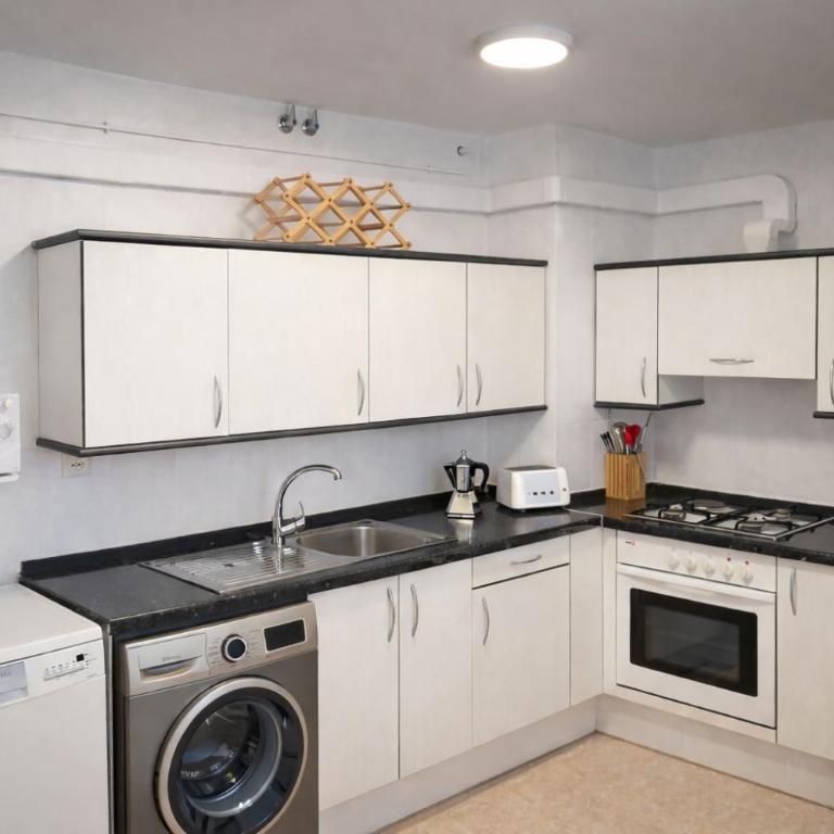 Apto Espert l PISCINA l Cine l Garaje l BBQ l Wifi - Two-Bedroom Apartment - 5