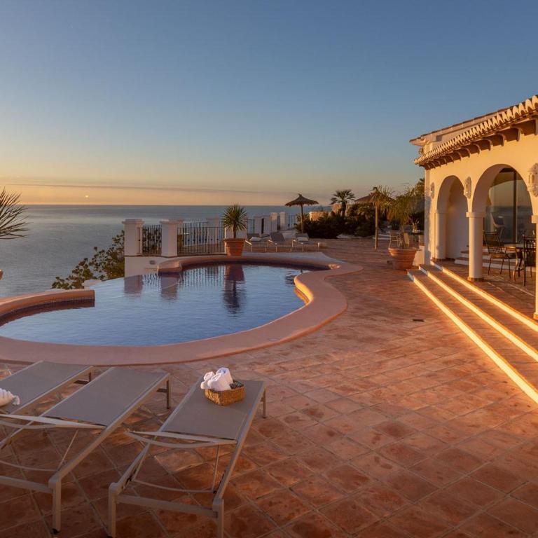 Villa Alegria by Abahana Luxe - Villa - 3