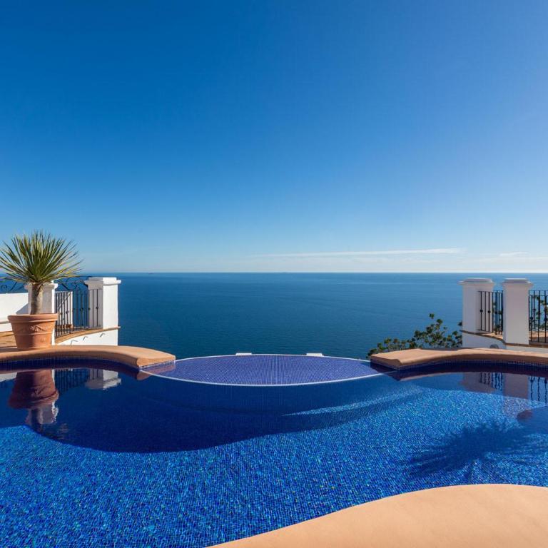 Villa Alegria by Abahana Luxe - Villa - 2