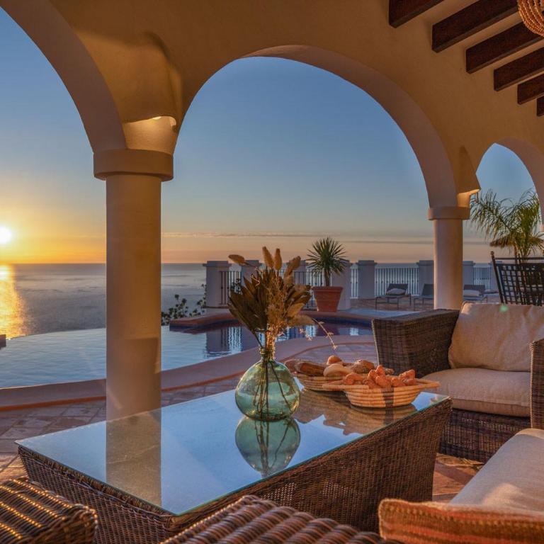Villa Alegria by Abahana Luxe - Villa - 9