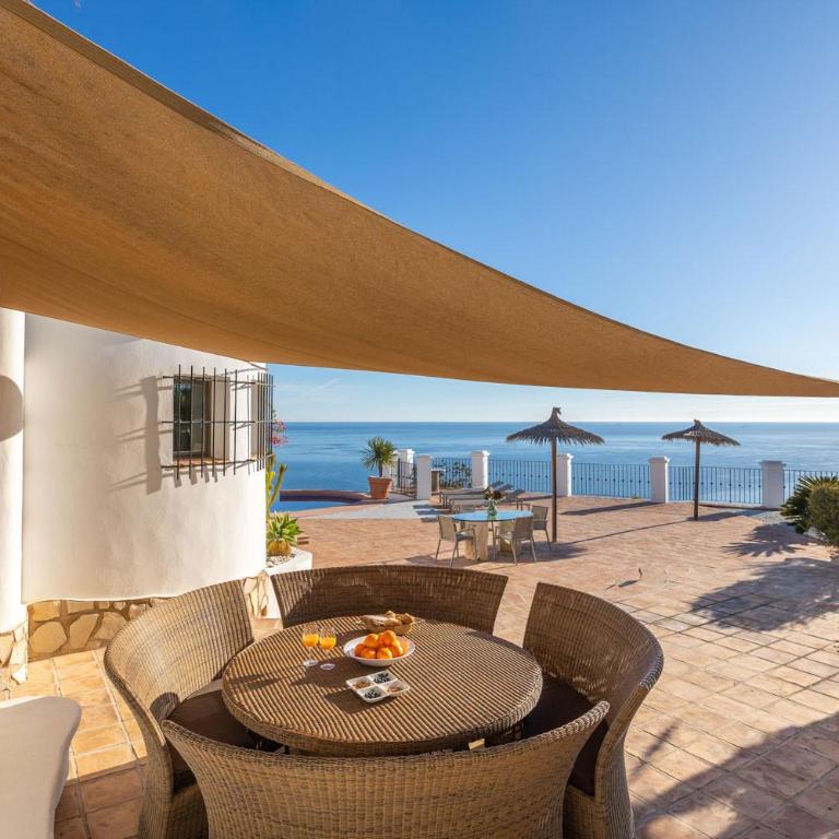 Villa Alegria by Abahana Luxe - Villa - 11