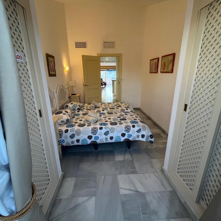 HomelyStay-Benalmadena, Puerto Marina - Apartamento con vistas al mar - 5