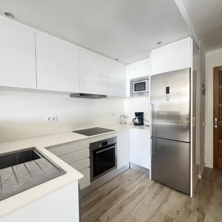 Apartamento Frente al Canal con Terraza y Vistas al Mar - Apartamento de 1 dormitorio - 7