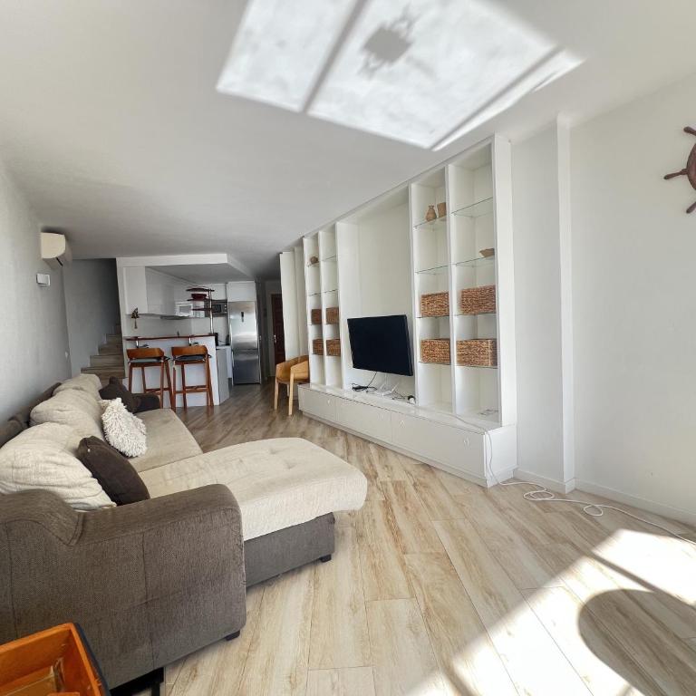 Apartamento Frente al Canal con Terraza y Vistas al Mar - Apartamento de 1 dormitorio - 14