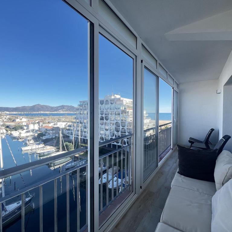 Apartamento Frente al Canal con Terraza y Vistas al Mar - Apartamento de 1 dormitorio - 42