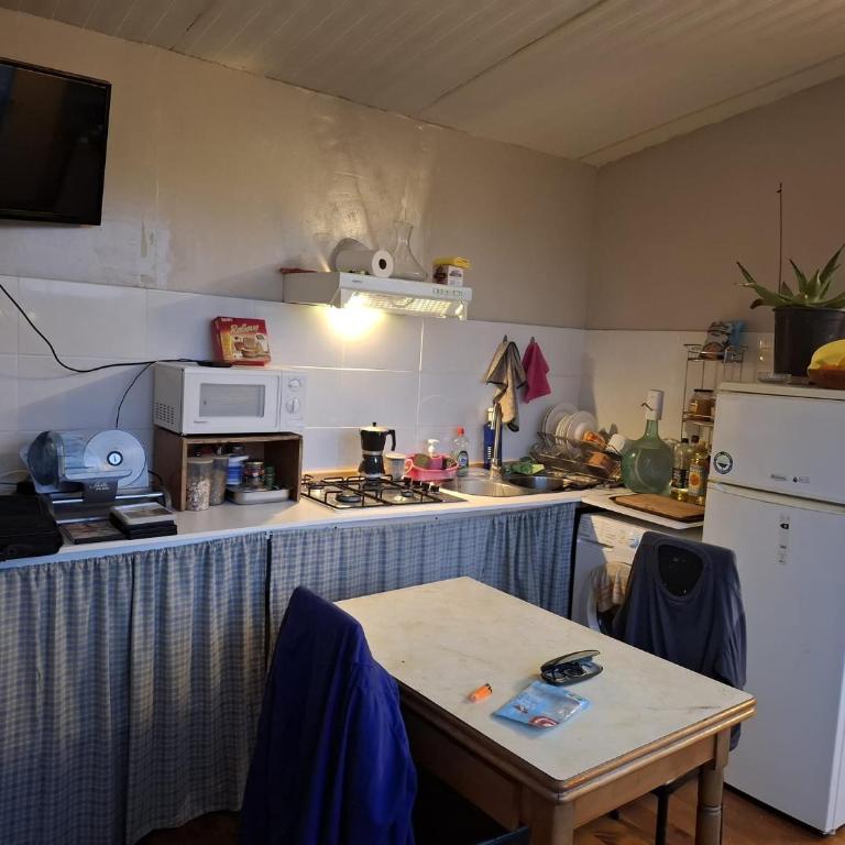 Casa de Alquiler - Three-Bedroom Apartment - 1