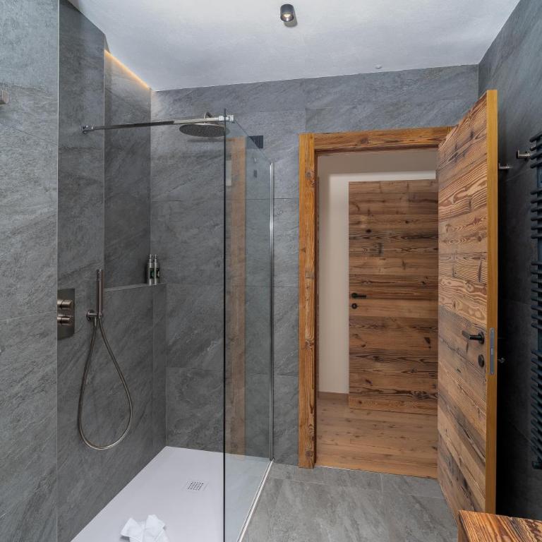 Breithorn Lodge - Appartement 2 Chambres avec Balcon et Terrasse - 15