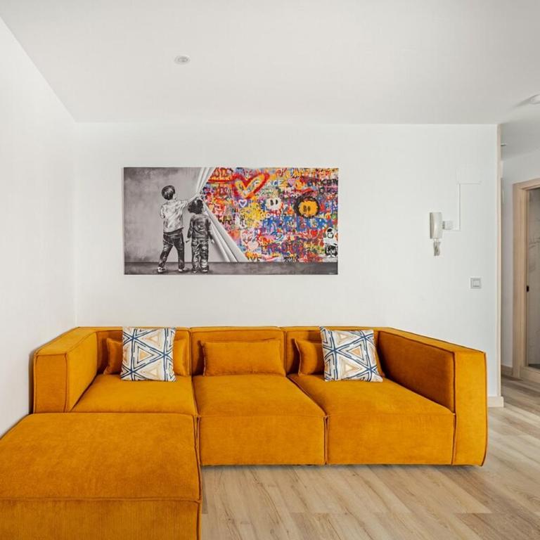 RECOMENDADO Wifi 12 min ayto 4 habs dobles PARKING - Apartamento - 1