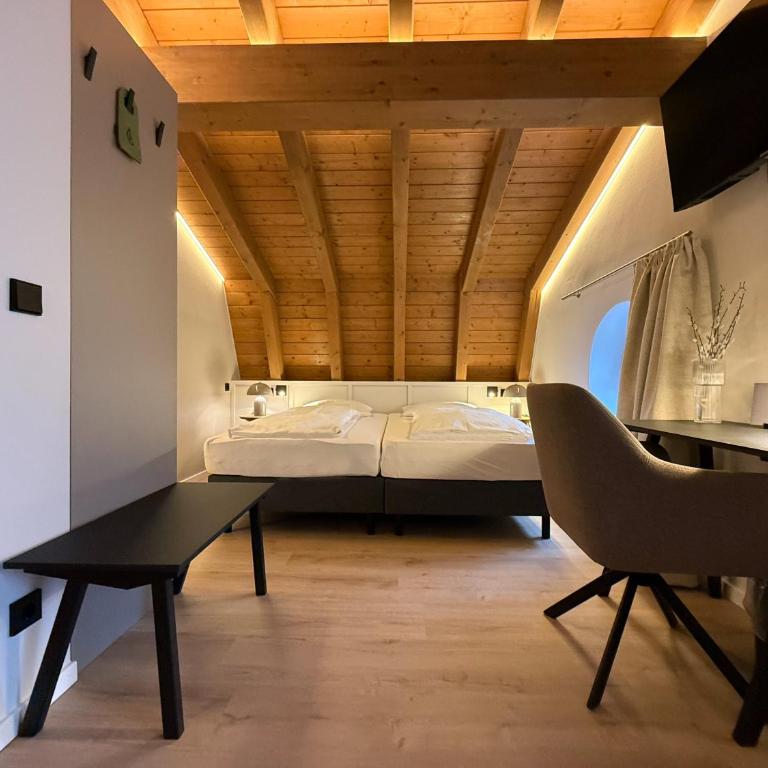 Villa Waldperlach by Blattl - Doppelzimmer mit Balkon - 6