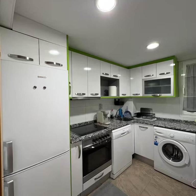 Metro Living Apartment - Apartamento de 1 dormitorio - 10