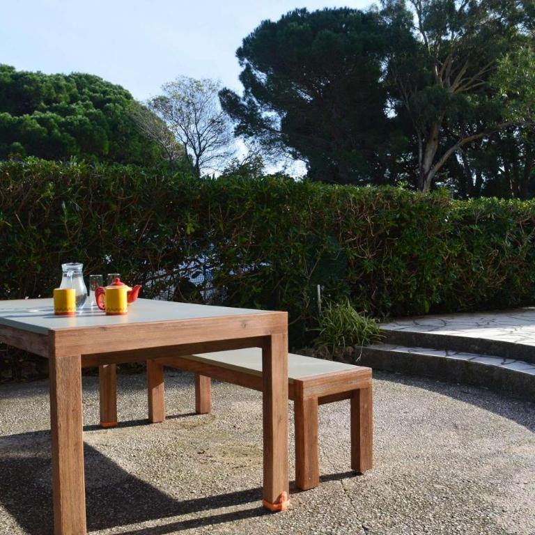 CA270-410 APPARTEMENT 2 PIECES Personnes AU REZ DE JARDIN A CAVALAIRE - Appartement 1 Chambre - 2
