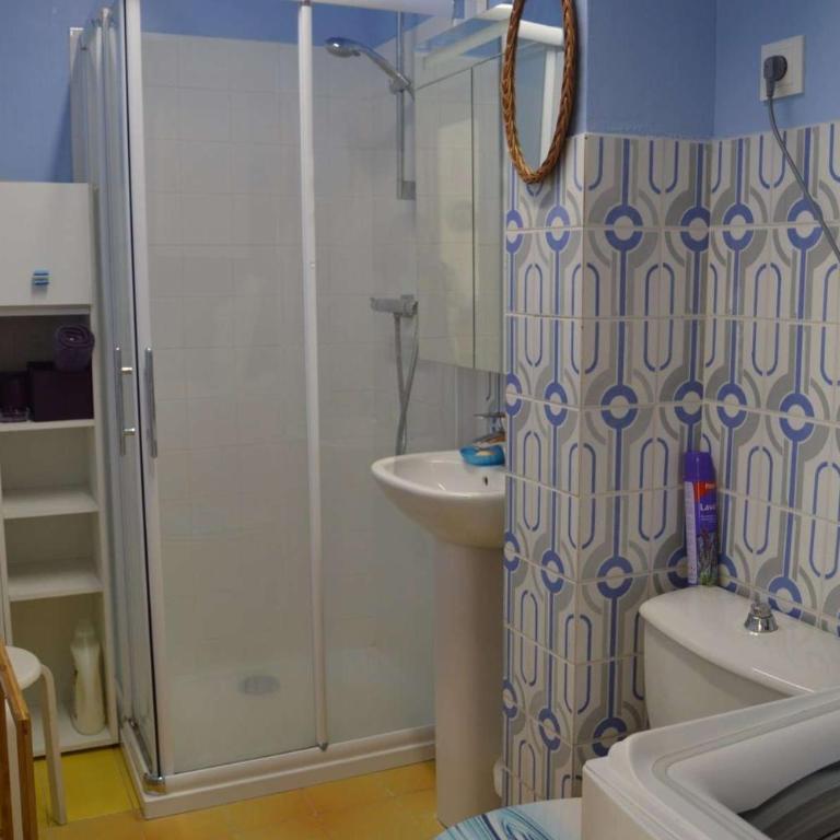 CA270-410 APPARTEMENT 2 PIECES Personnes AU REZ DE JARDIN A CAVALAIRE - Appartement 1 Chambre - 9