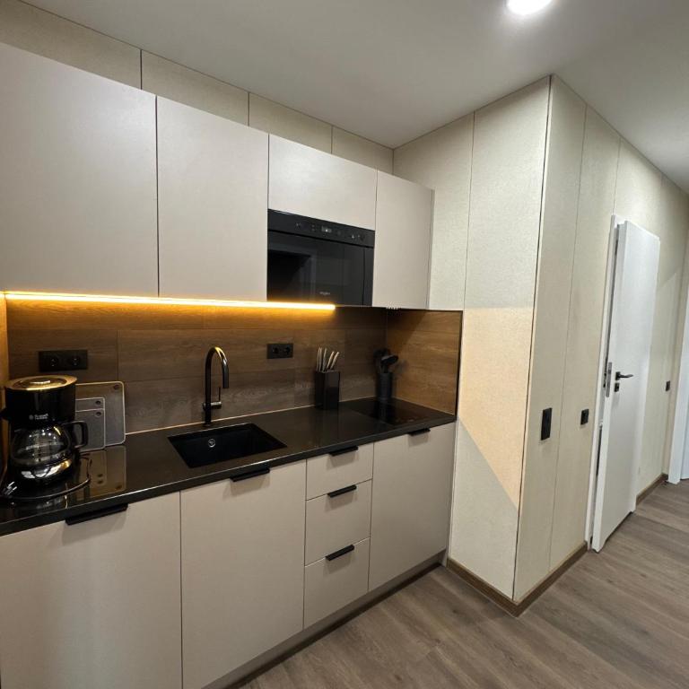 CUBE Alpine Stay - Apartamento de 3 dormitorios con vistas a las montañas - 4