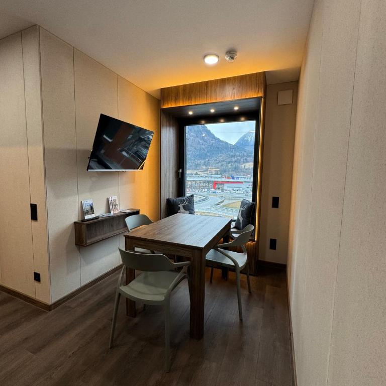 CUBE Alpine Stay - Apartamento de 3 dormitorios con vistas a las montañas - 9
