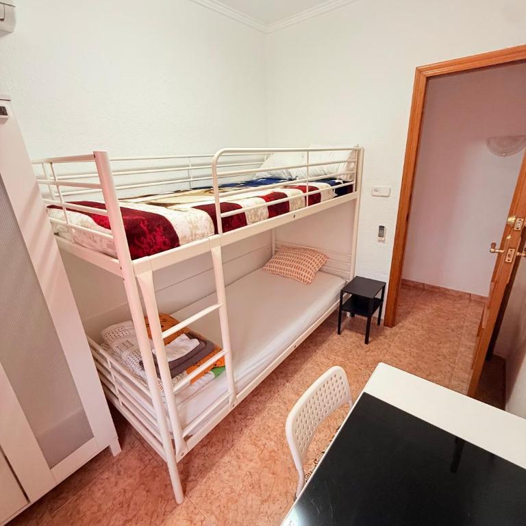 Apartamento de temporada en Malvarrosa Vacaciones largas Long Stay desde 11 noches - Three-Bedroom Apartment - 11