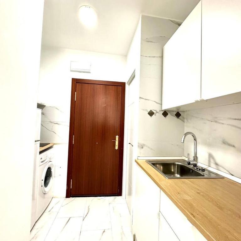 Loft 1 Dorm Torremolinos WiFi Centro Urbano Plaza - Loft - 20