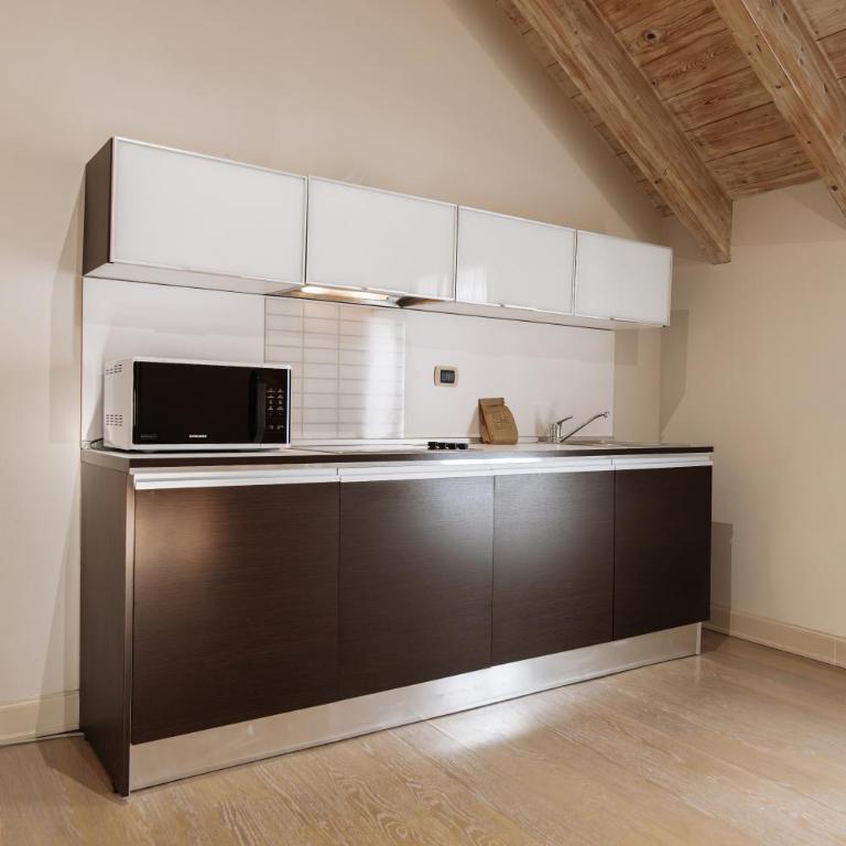 Ah Palazzo Stazione Apartments Resort - One-Bedroom Superior Apartment - 6