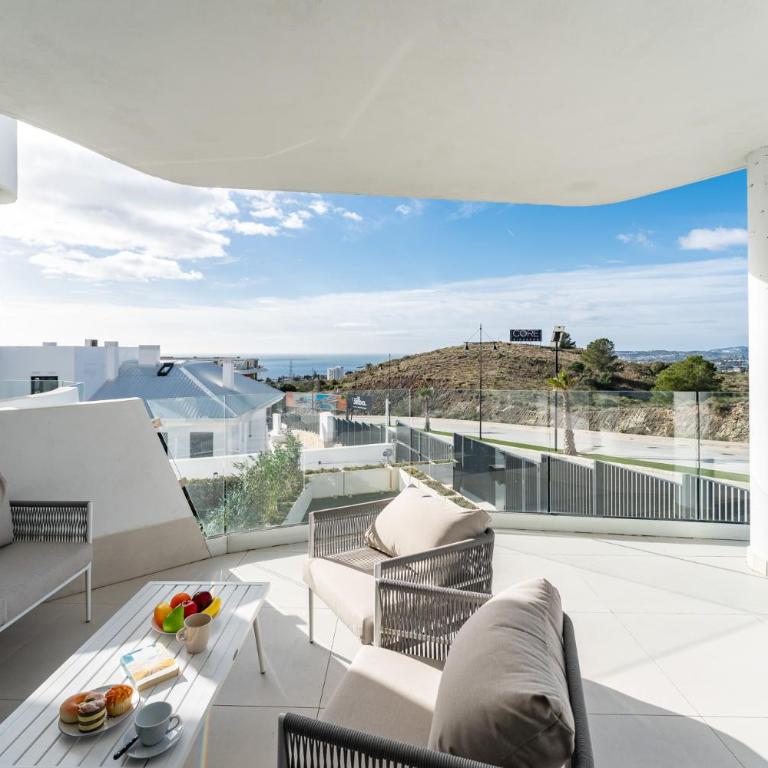 CT 404 - Faro's Fuengirola Higueron Hights - Seaviews - Apartamento de 3 dormitorios - 2